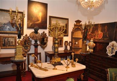 cumpar diverse obiecte vechi